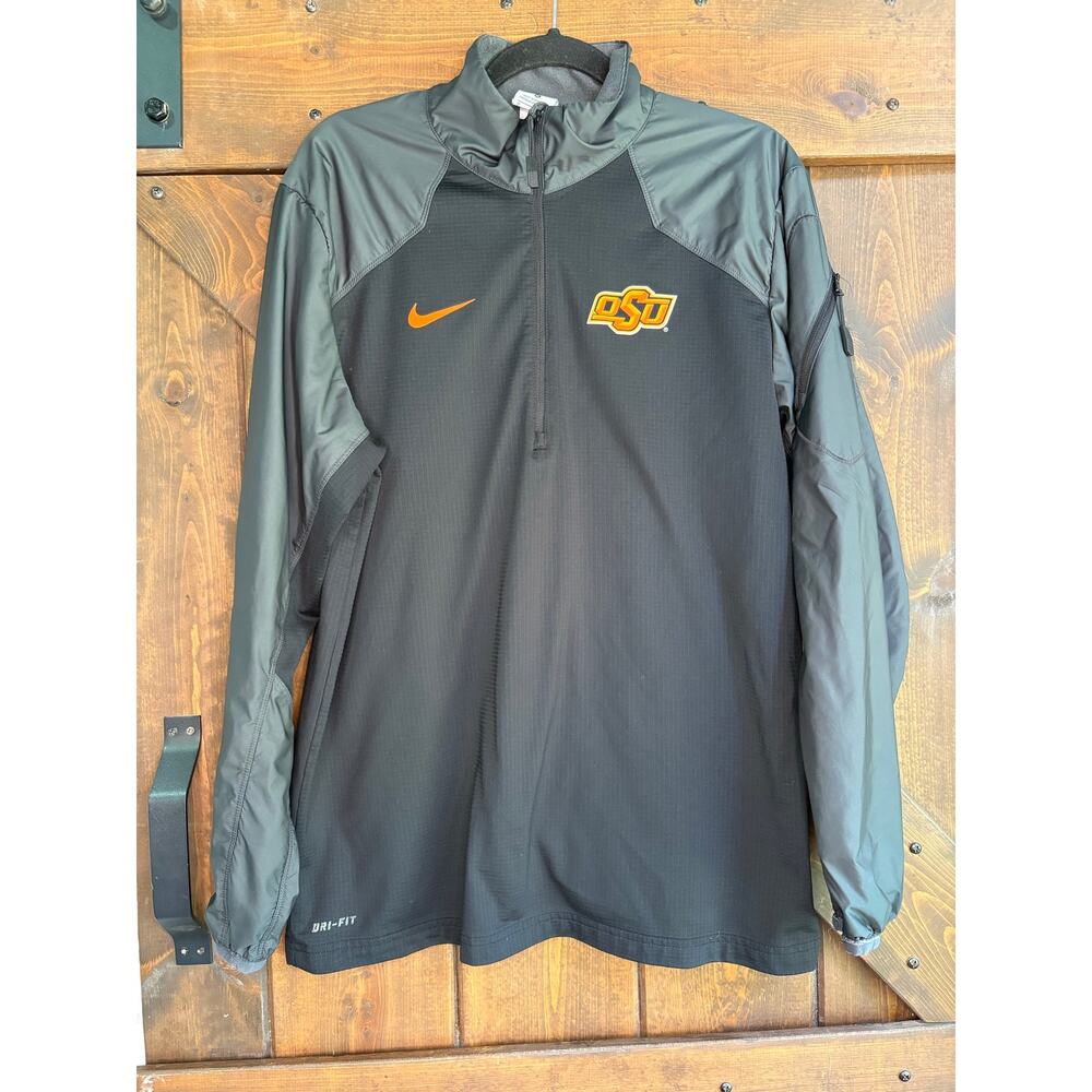 Nike men’s medium Oklahoma State Cowboys Winder Breaker pullover jacket